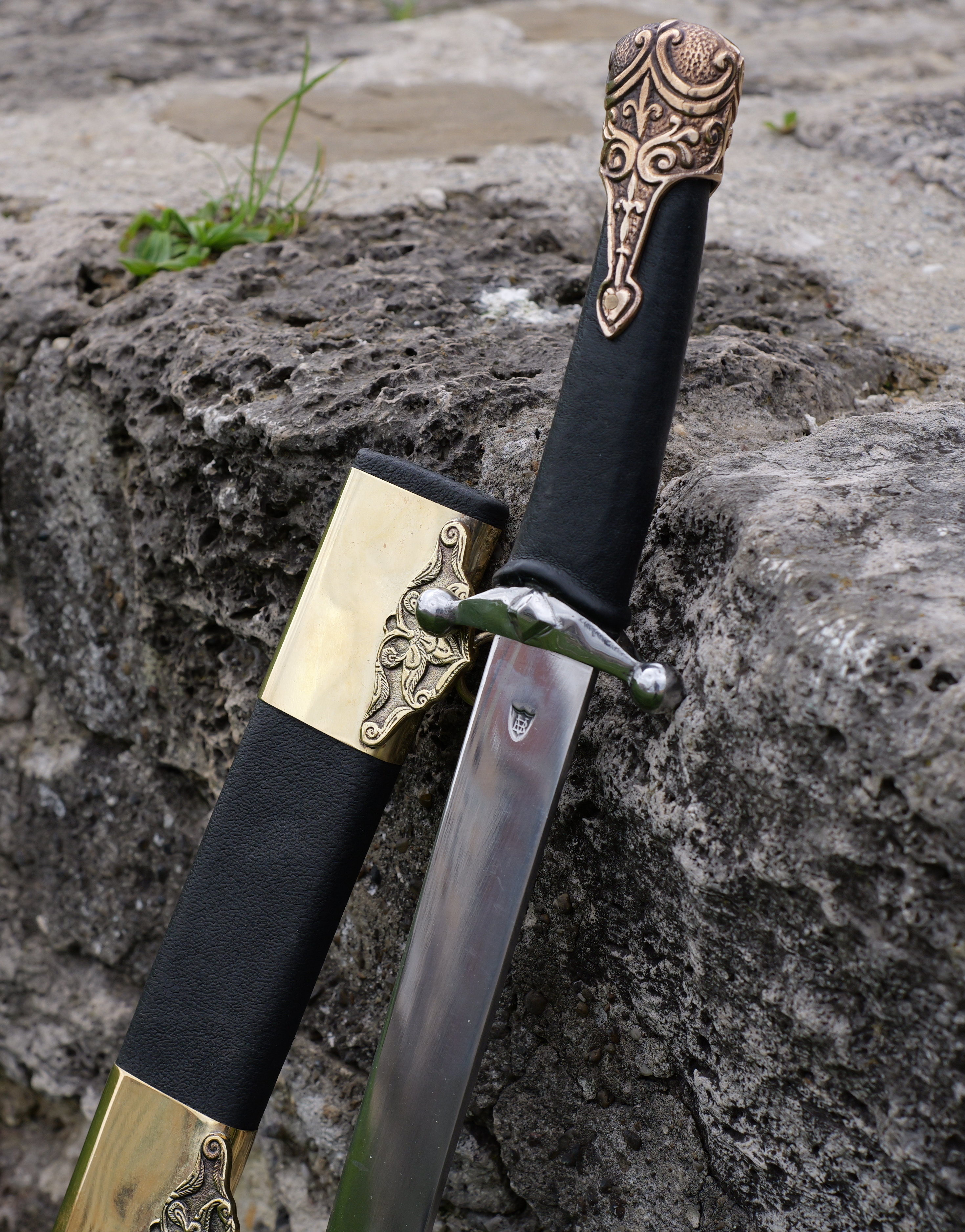 "Karos" - The original and the simplified brass or bronze plated VB version for reenactment fights.